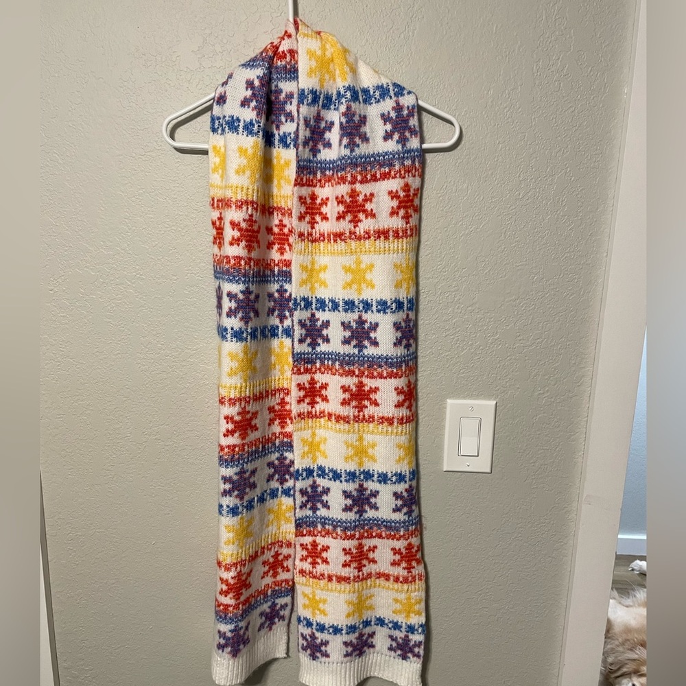 NWT Old Navy Multicolored Fair Isle Scarf